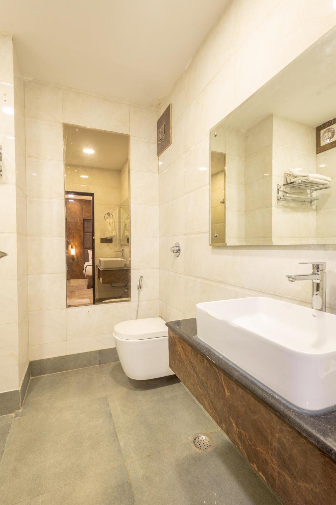 Hotel Cosmo Near Blk Hospital Karol Bagh Delhi (National Capital Territory of India) Exterior foto