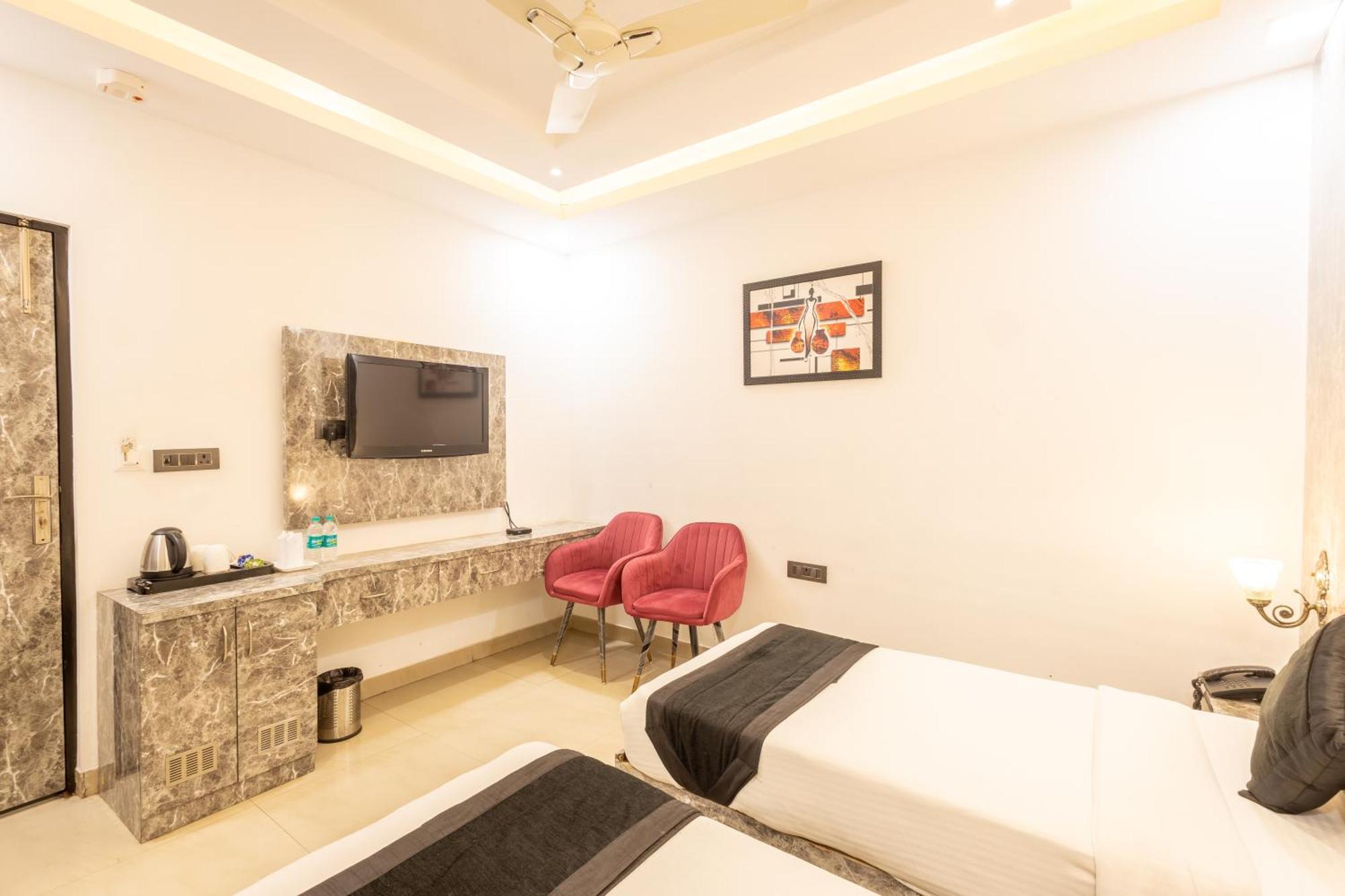 Hotel Cosmo Near Blk Hospital Karol Bagh Delhi (National Capital Territory of India) Exterior foto