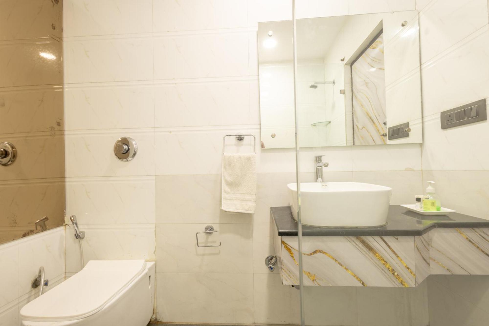 Hotel Cosmo Near Blk Hospital Karol Bagh Delhi (National Capital Territory of India) Exterior foto