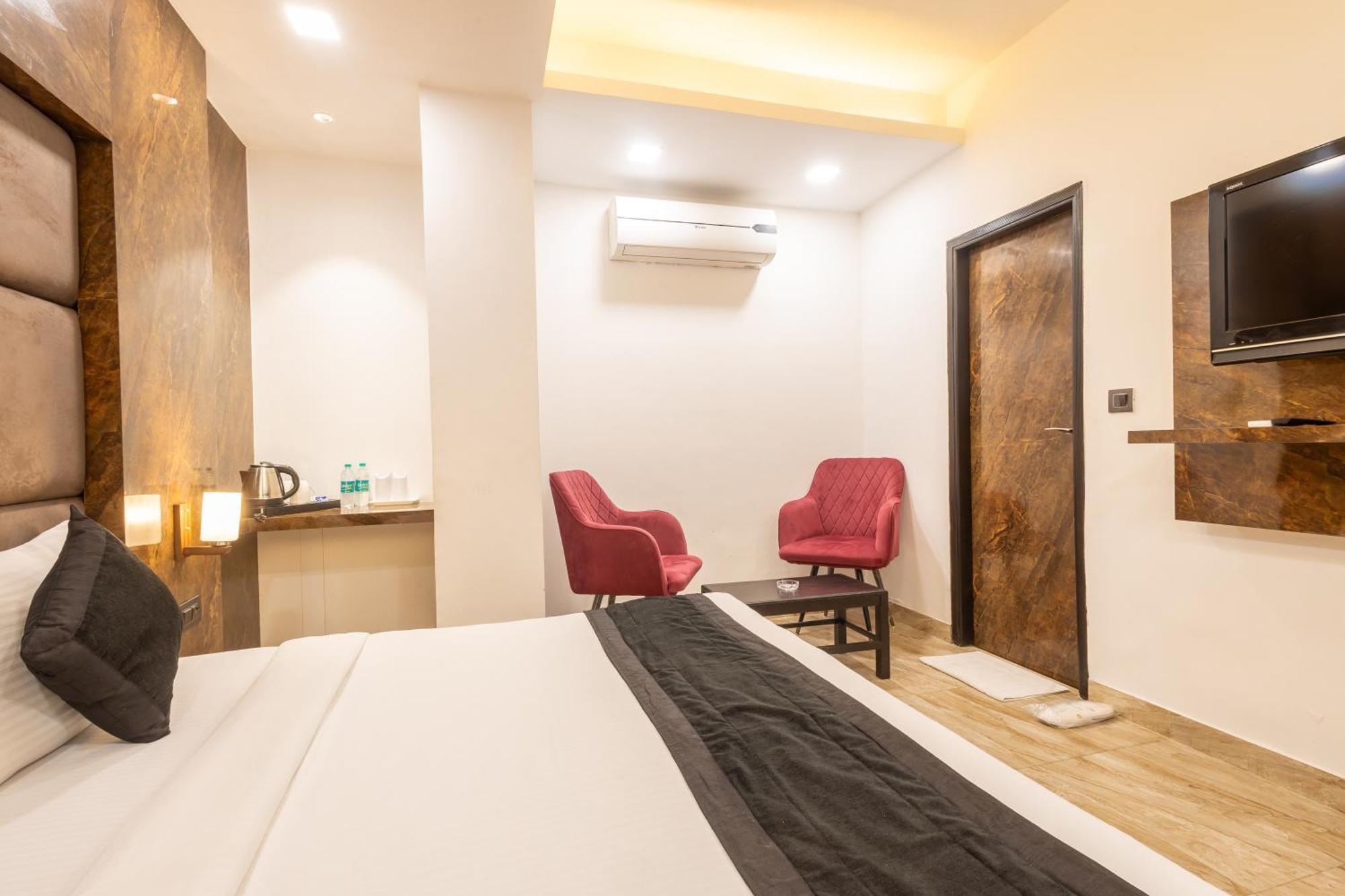 Hotel Cosmo Near Blk Hospital Karol Bagh Delhi (National Capital Territory of India) Exterior foto