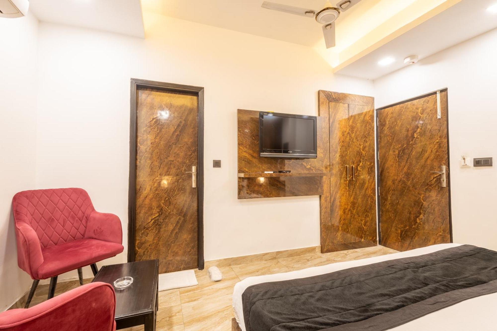 Hotel Cosmo Near Blk Hospital Karol Bagh Delhi (National Capital Territory of India) Exterior foto